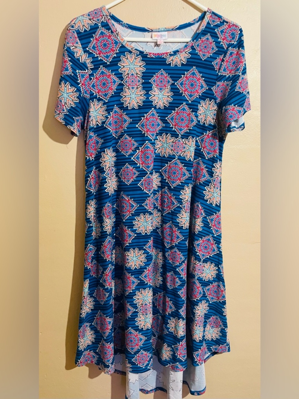 LuLaRoe Blue Striped Geometric Starburst Top